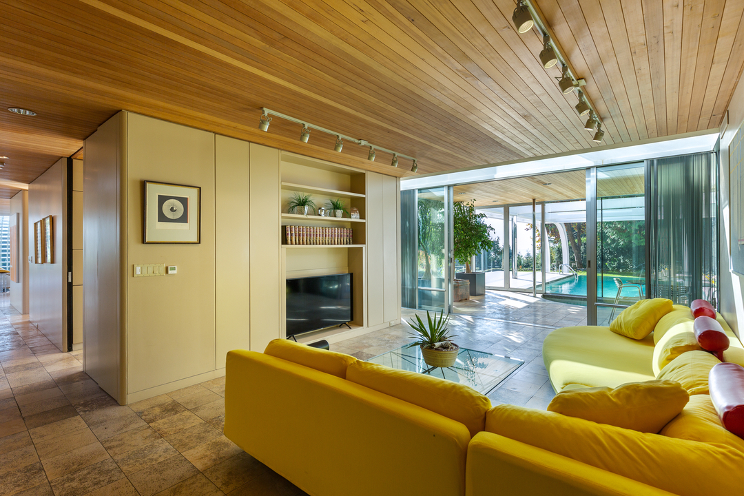 Iconic Canadian Home's den