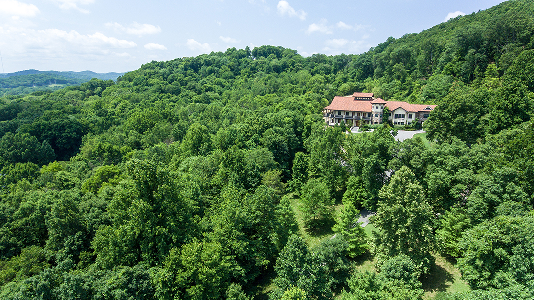 Kristin Cavallari's Nashville mansion and estate