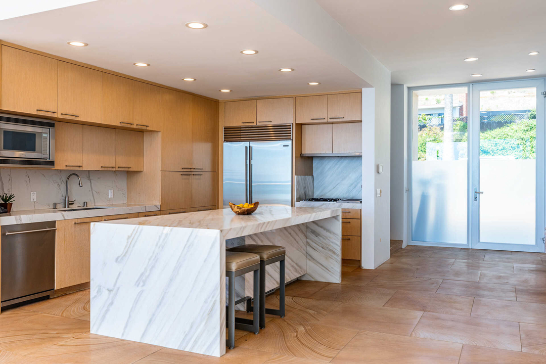 Malibu Modern Kitchen