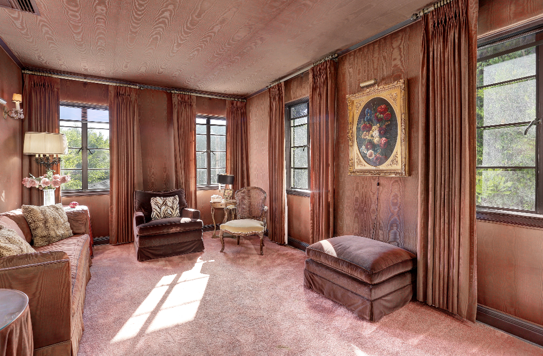 Library in Ronald Reagan's LA Home