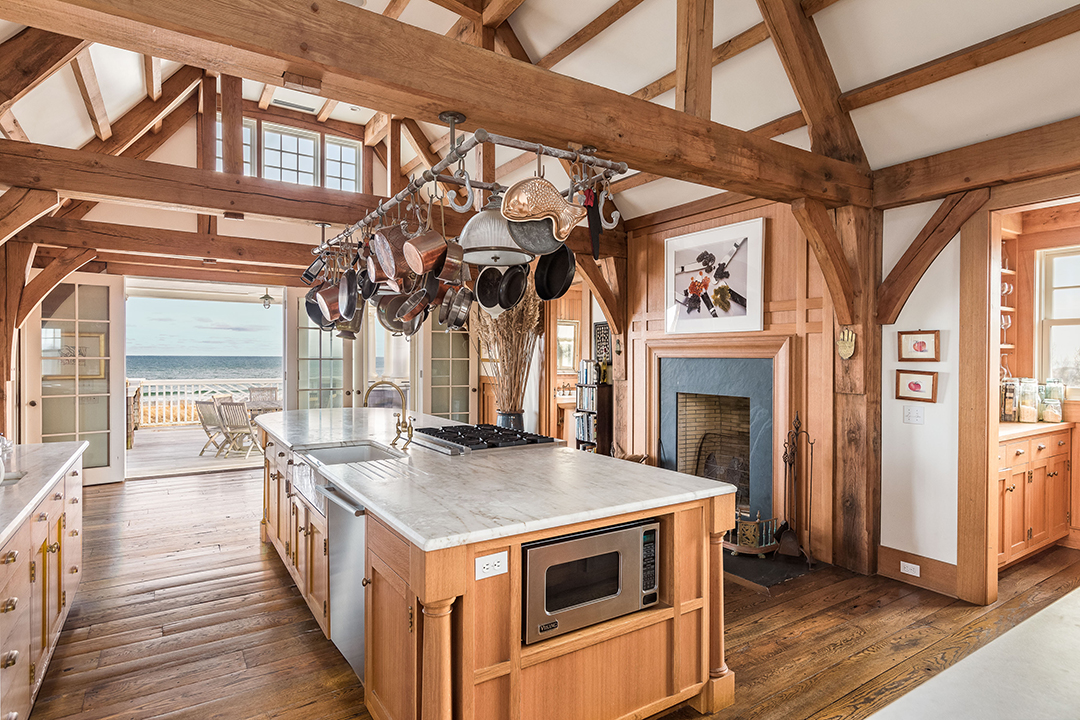 38 Georgica Association Rd, Wainscott Kitchen Island