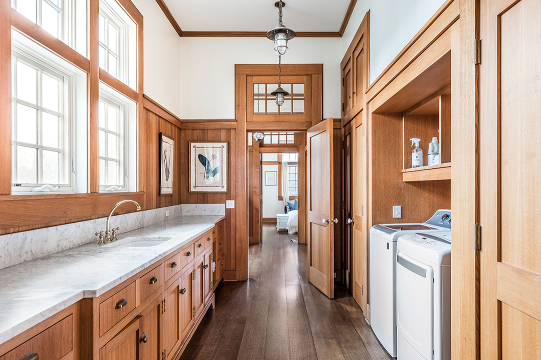 38 Georgica Association Rd, Wainscott Laundry Room