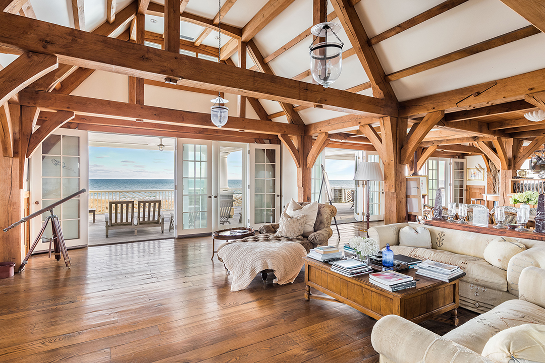 38 Georgica Association Rd, Wainscott Living Room