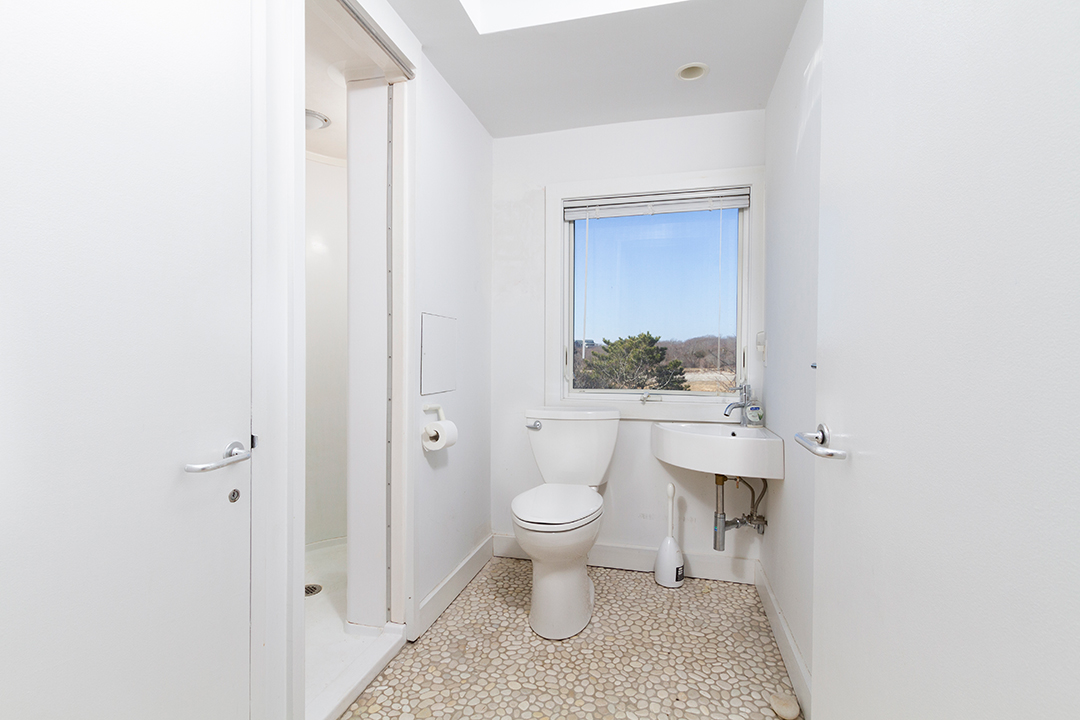 924 Coast Guard Road, Block Island 3