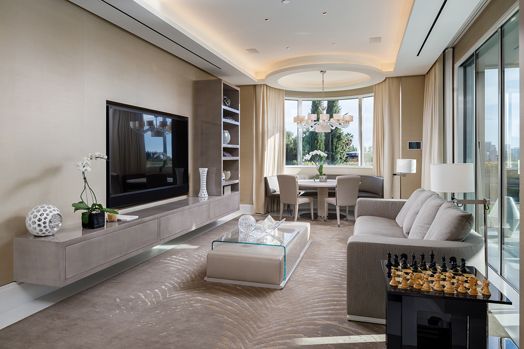 Beverly Hills Contemporary Home Breakfast Nook