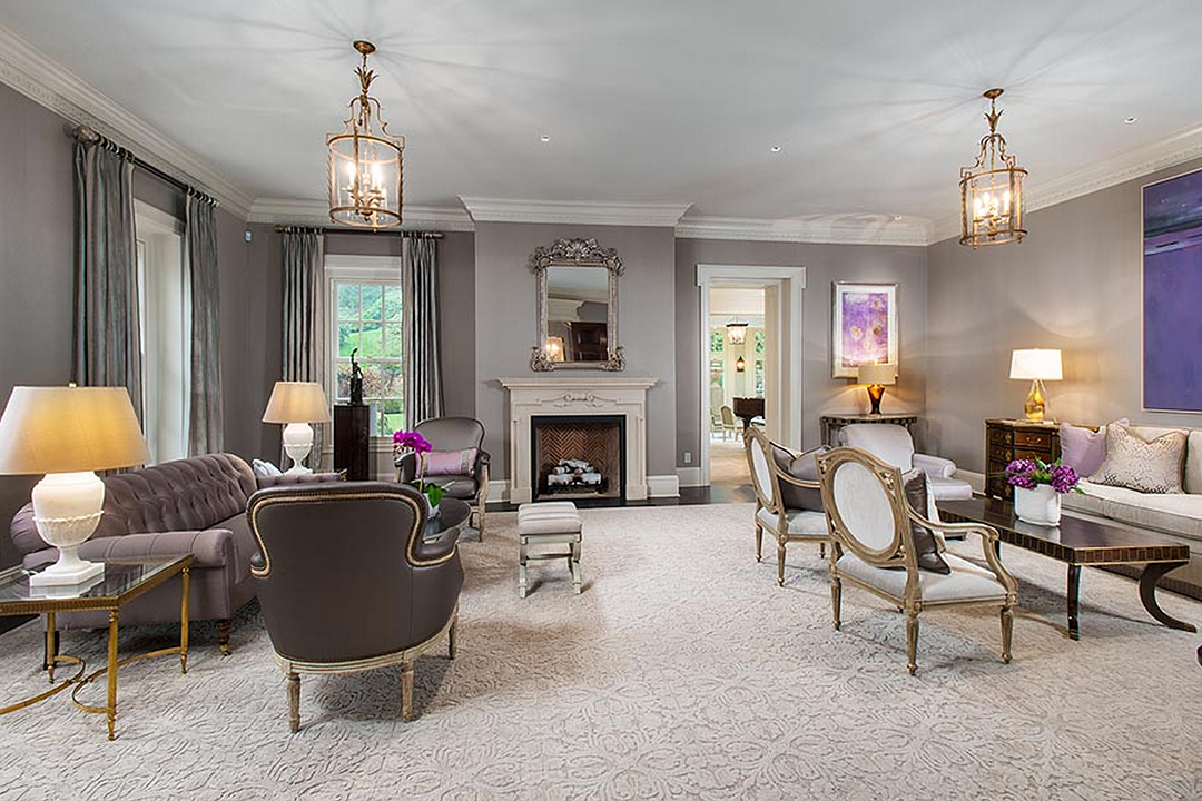 Georgian Style Greenwich Connecticut home traditional living room