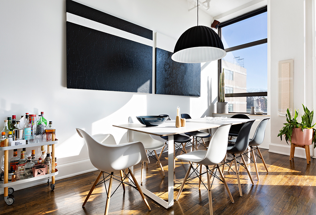 NoHo Dining room area