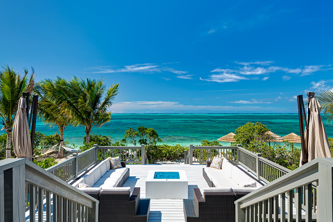 Oceanfront Turks and Caicos Villa Deck
