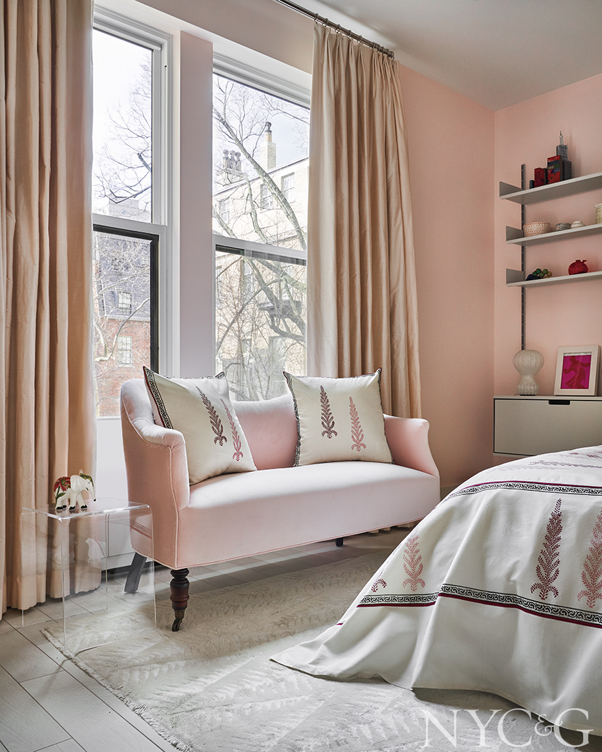 Park Avenue Traditional modern Apartment Bedroom Seating Area