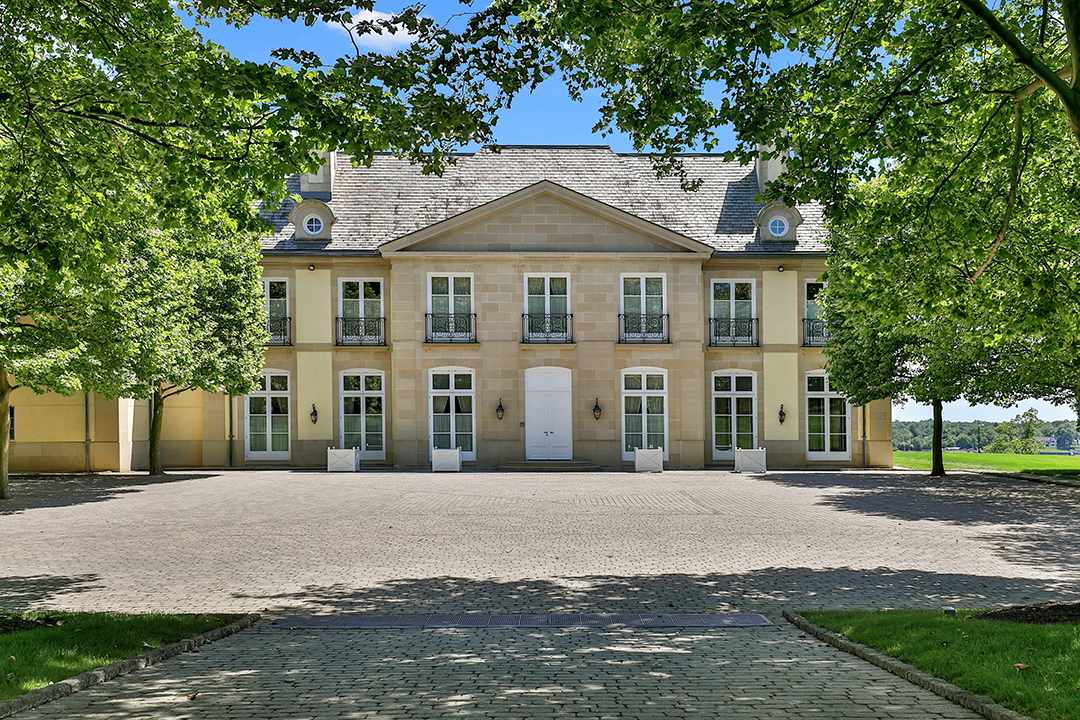 Front Exterior of main house at Bon Jovi's New Jersey Estate