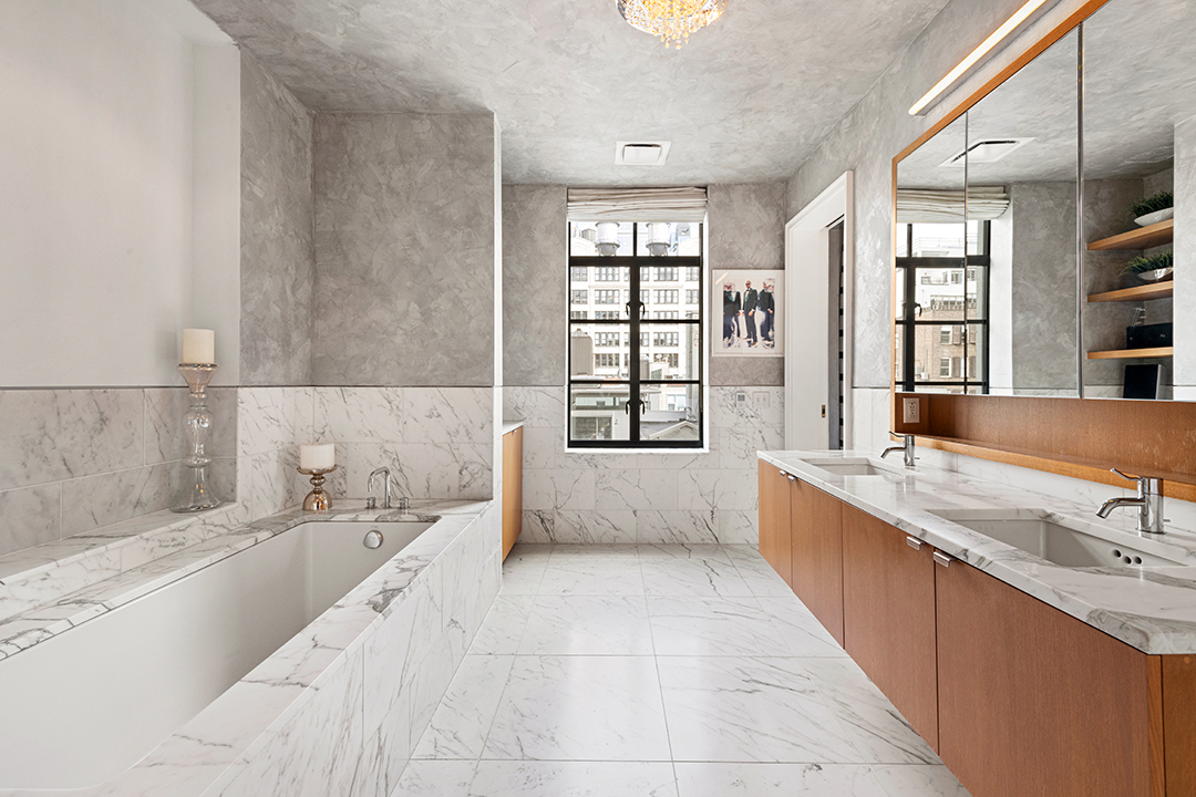 Master bath in Carmelo Anthony's Chelsea apartment