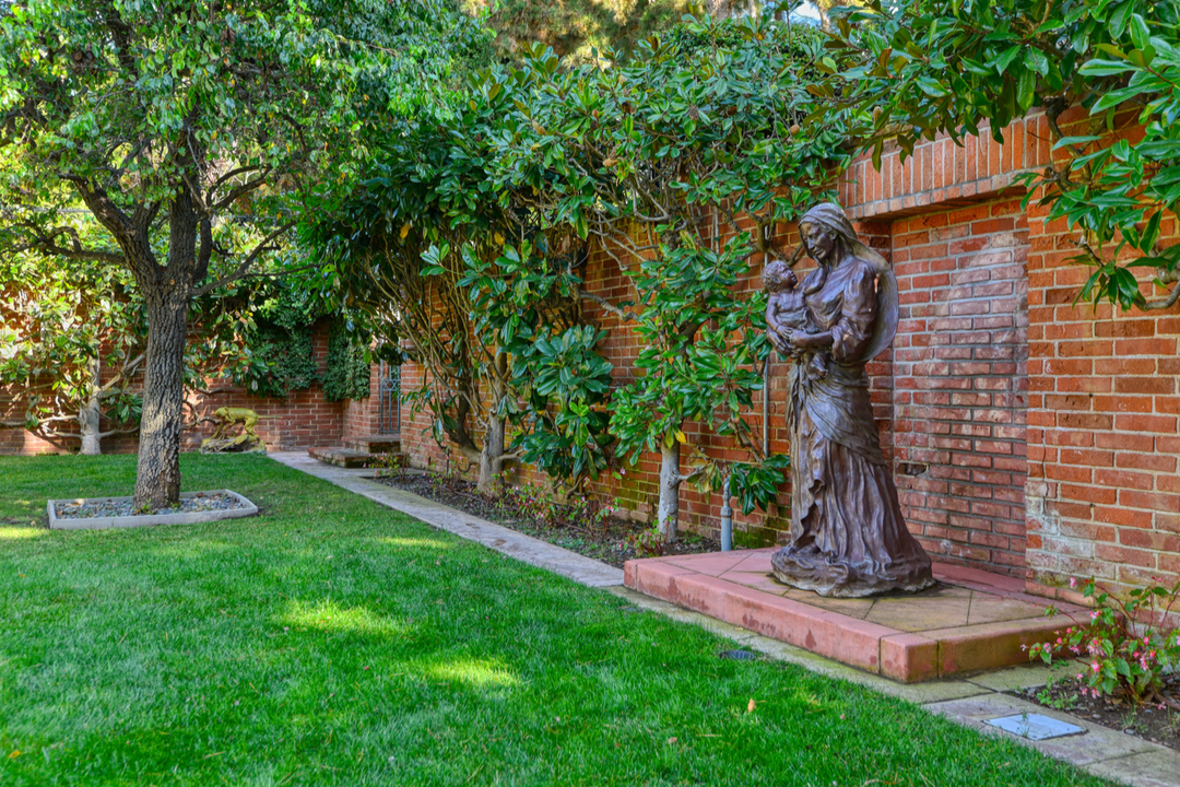 Foxhill Statue Garden