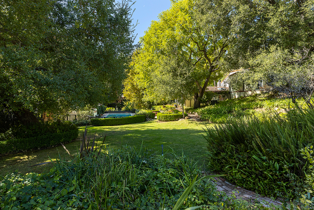 Yard at Katharine Hepburn's Former home
