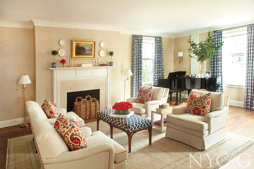 1920 Scarsdale Traditional Home Living Room