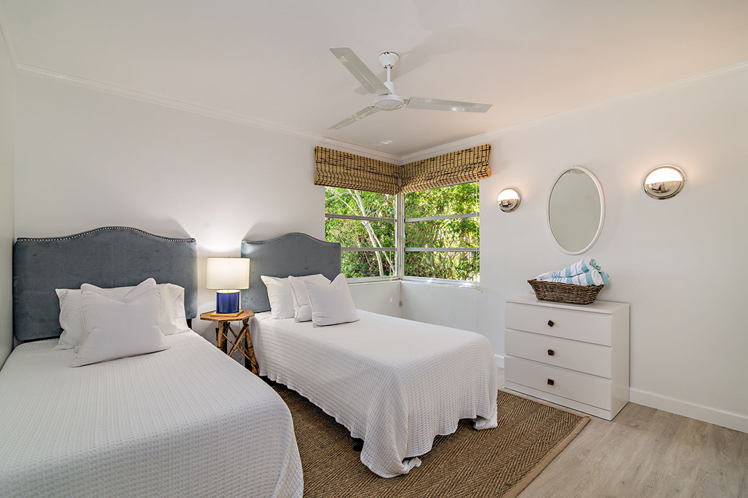 G.e. Smith Palm Beach Home Guest Room 1