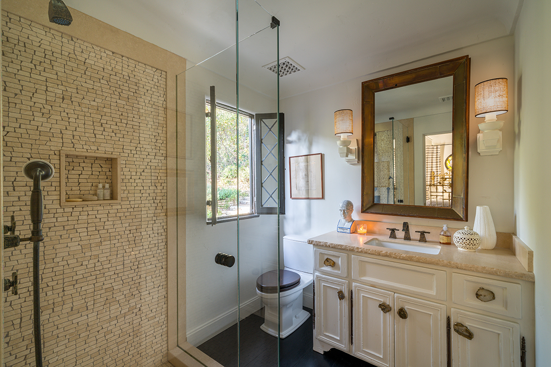 Jean Louis Deniot California Home Full Bathroom