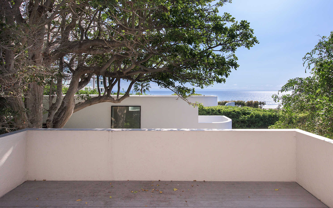 Richard Neutra Designed Stunner With Hollywood History Lists Santa Monica Terrace