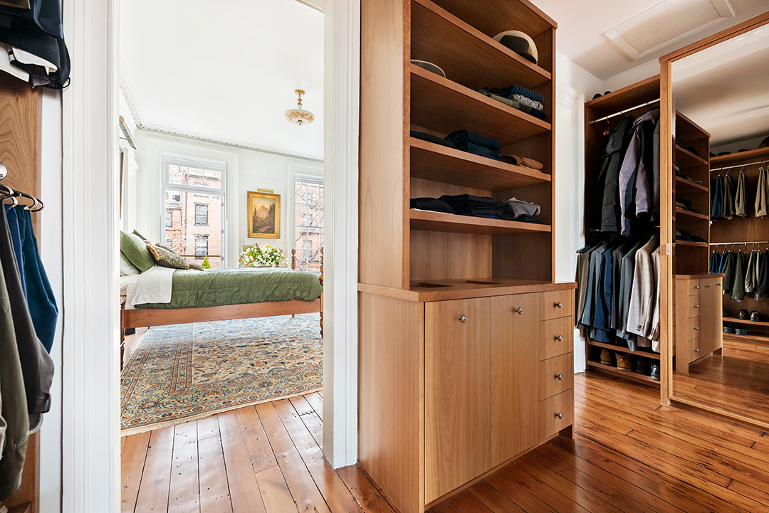 A Circa 1850 Brooklyn Heights Townhouse Brimming With Character Asks 12m Dressing Room