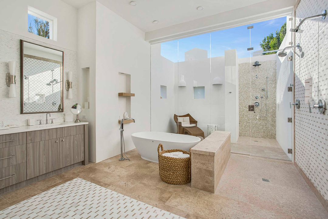 A Dreamy Caribbean Compound With Three Villas Lists For 20m Bathroom