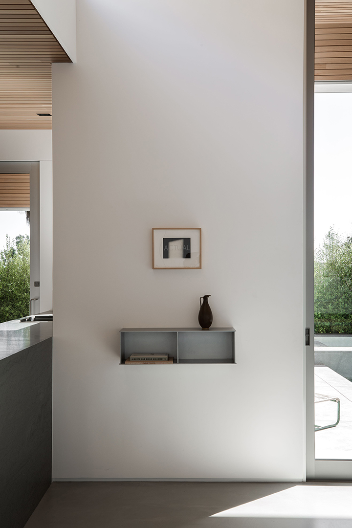 Actor Jason Stathams Suave Midcentury Modern Hits The Market In La Details