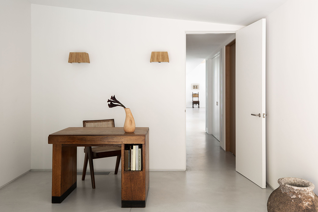 Actor Jason Stathams Suave Midcentury Modern Hits The Market In La Office