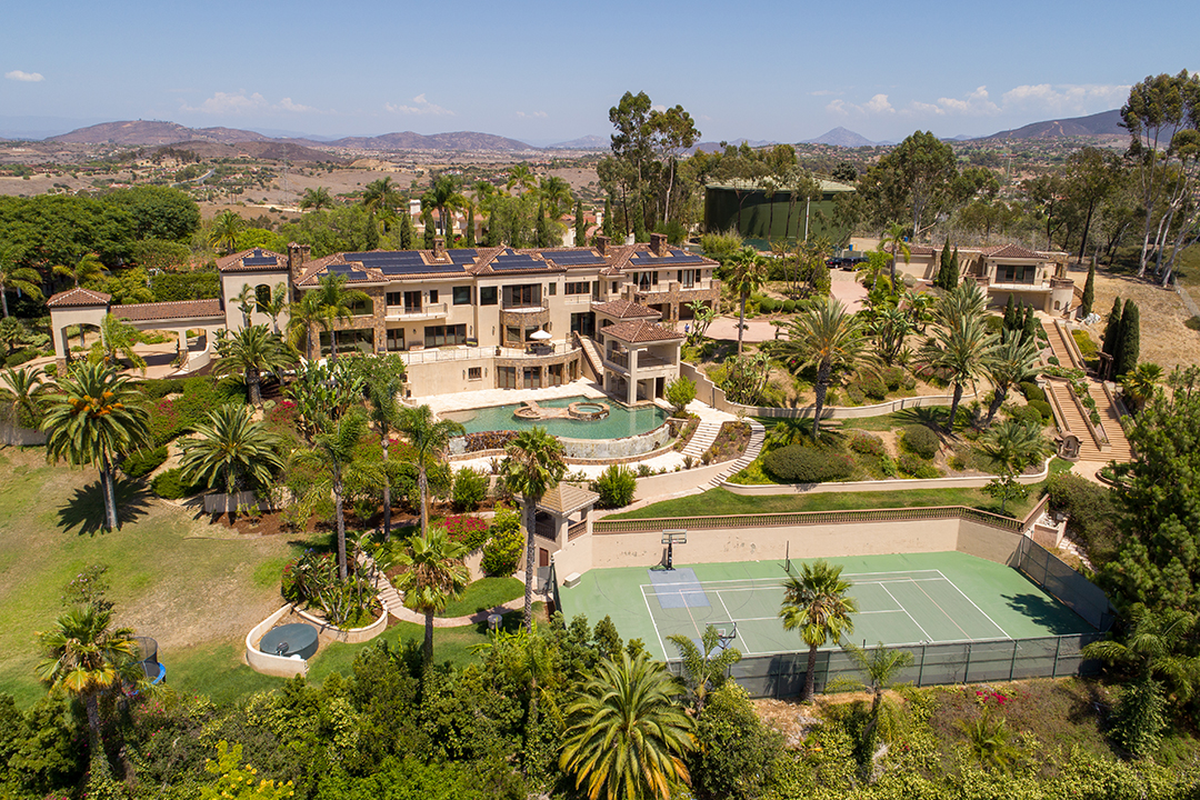 Beach Boy Mike Love Wants 8 7m For Fun Filled Estate In Rancho Santa Fe Aerial