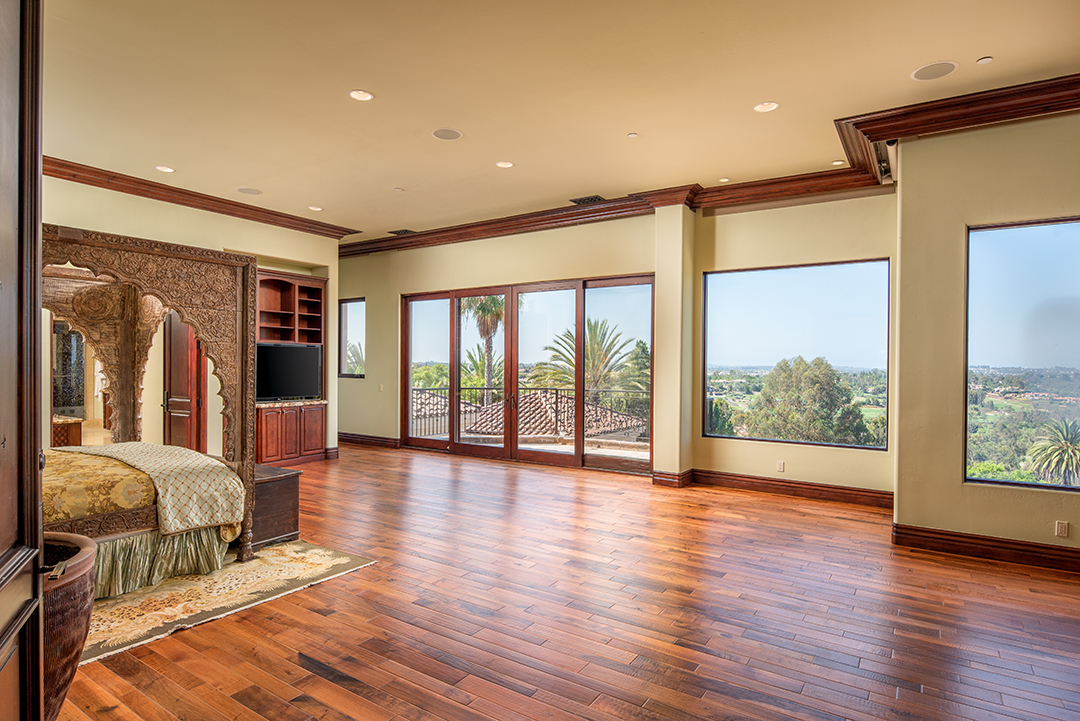 Beach Boy Mike Love Wants 8 7m For Fun Filled Estate In Rancho Santa Fe Bedroom