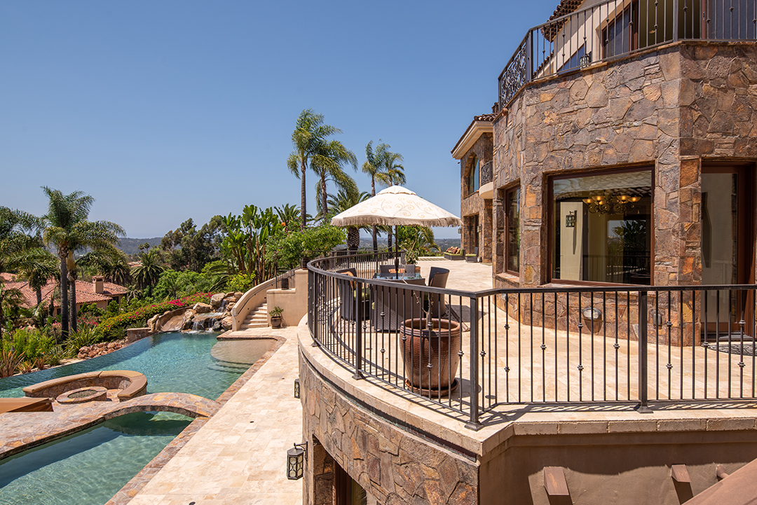 Beach Boy Mike Love Wants 8 7m For Fun Filled Estate In Rancho Santa Fe Terrace
