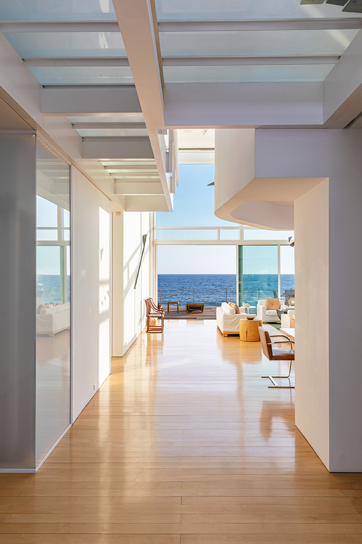 Eli Broad Lists 75m Malibu Home On Billionaires Beach Hallway