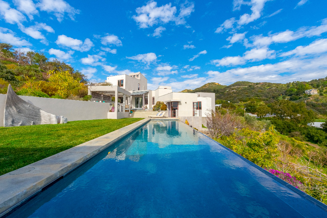 Topanga Valley Exterior 1