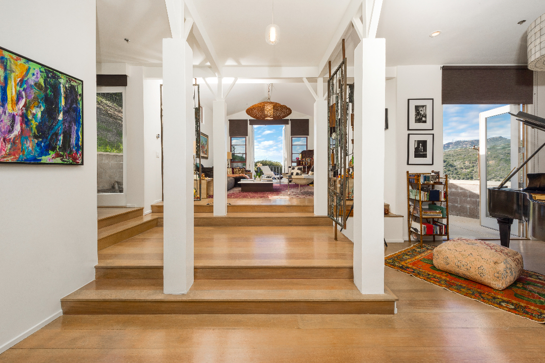 Topanga Valley Foyer