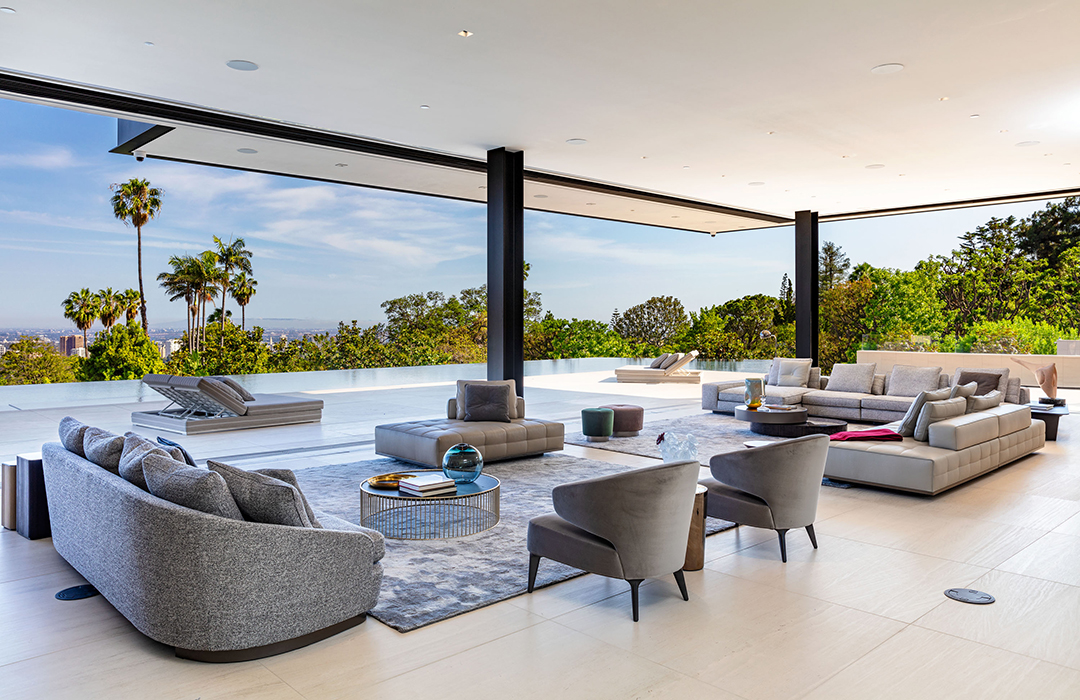 Look Inside A 125m Mansion Owned By A Celebrity Plastic Surgeon Living Room