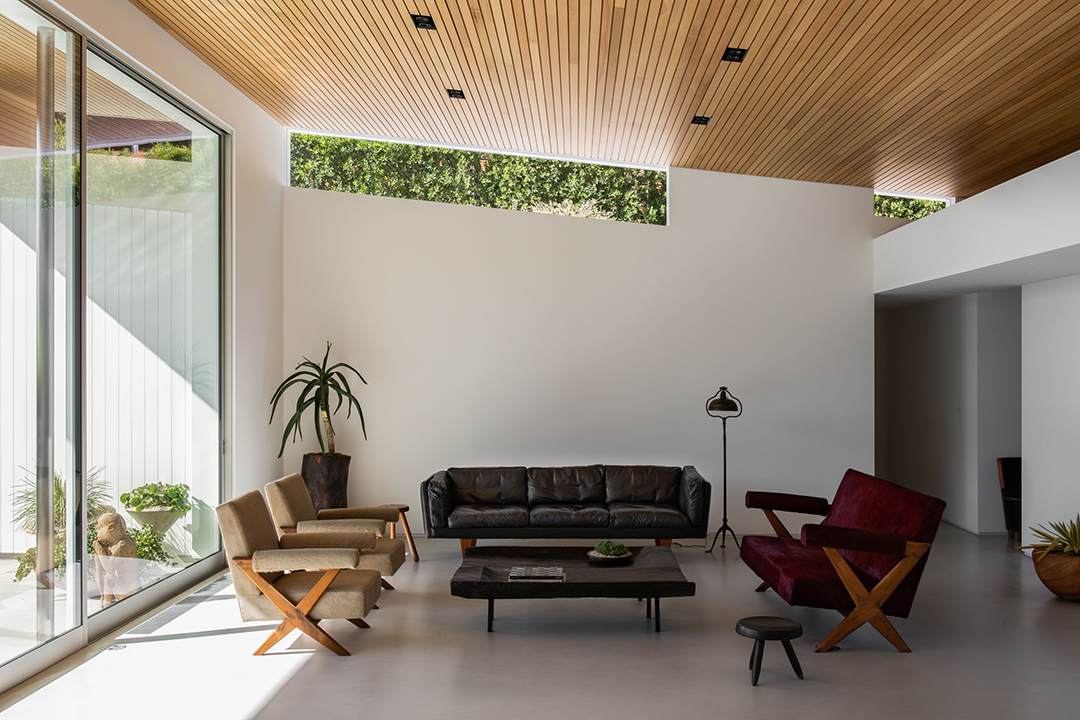 Actor Jason Stathams Suave Midcentury Modern 11 Homes On The Market Bursting With Design Inspiration