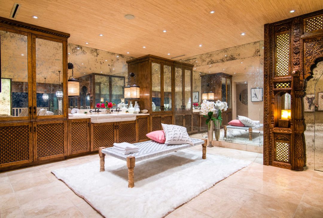 Cher West Hollywood Sierra Towers Master Bathroom