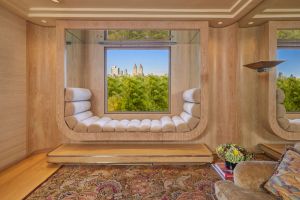 Hillary Clinton Advisor Fifth Avenue Apartment Window Seat