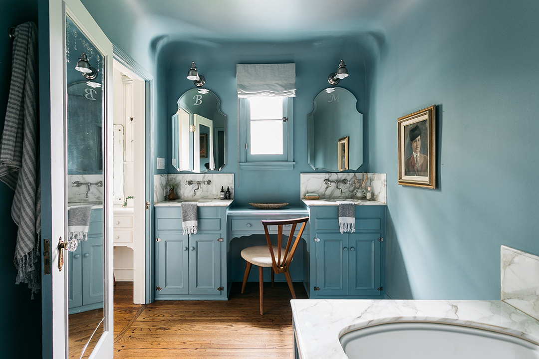 Home Once Owned By Both Zooey Deschanel And Mark Ruffalo Lists In Style Blue Bathroom
