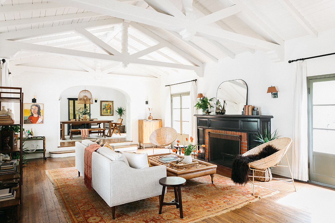 Home Once Owned By Both Zooey Deschanel And Mark Ruffalo Lists In Style Living Room B