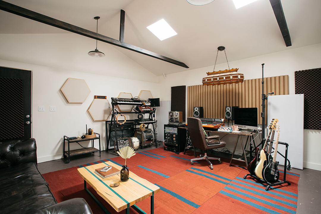 Home Once Owned By Both Zooey Deschanel And Mark Ruffalo Lists In Style Recording Studio