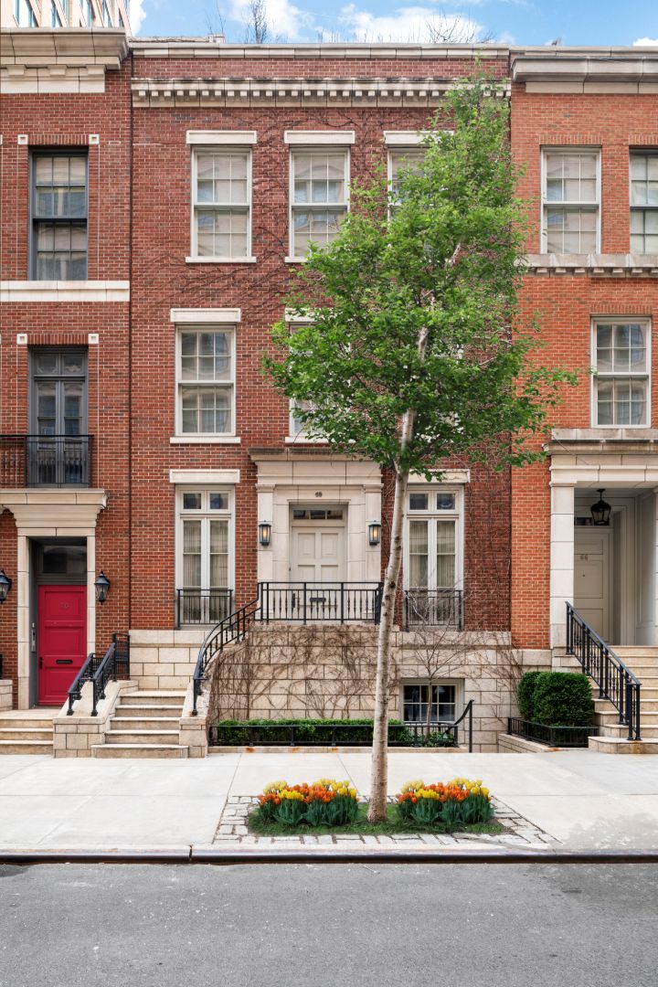 Marc Jacobs Bethune Street Exterior