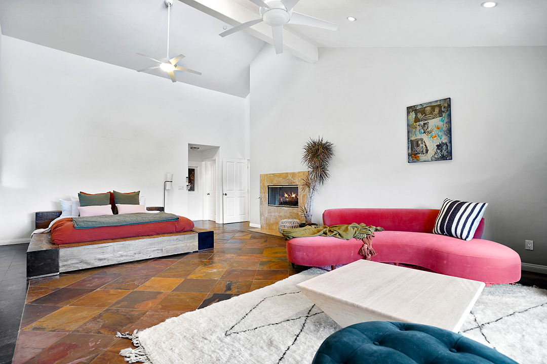 Onerepublic Guitarist Lists A Modern Farmhouse Home In The Topanga Mountains Bedroom C