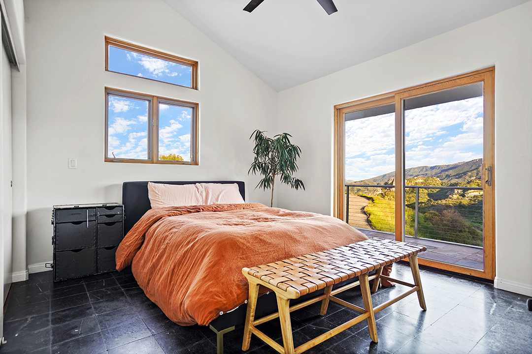 Onerepublic Guitarist Lists A Modern Farmhouse Home In The Topanga Mountains Bedroom