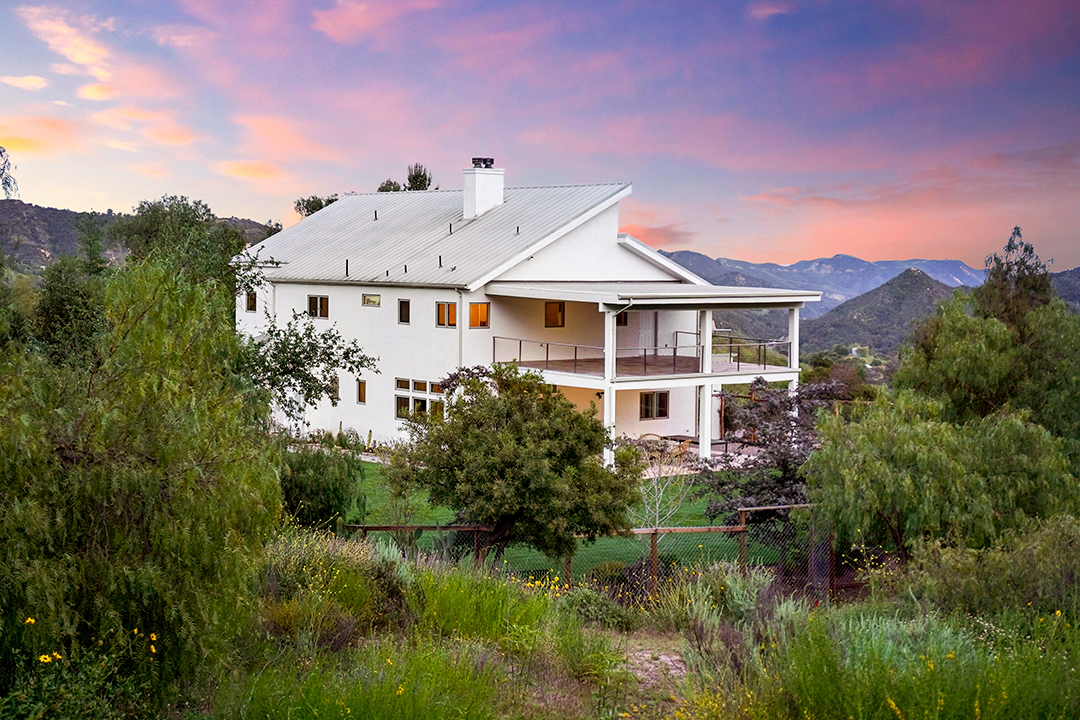 Onerepublic Guitarist Lists A Modern Farmhouse Home In The Topanga Mountains Exterior Sunset