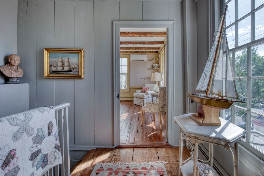 Sag Harbor Federal Main Street Bedroom