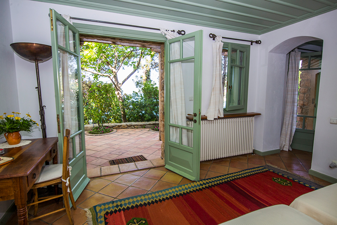 Villa In Greece Listed For 10m Beautifully Embraces The Mediterranean Spirit Bedroom C