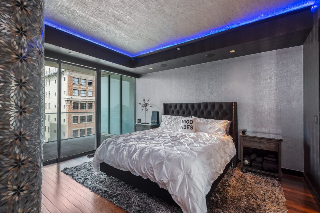 W Hollywood Hotel Marcedes Lewis Bedroom