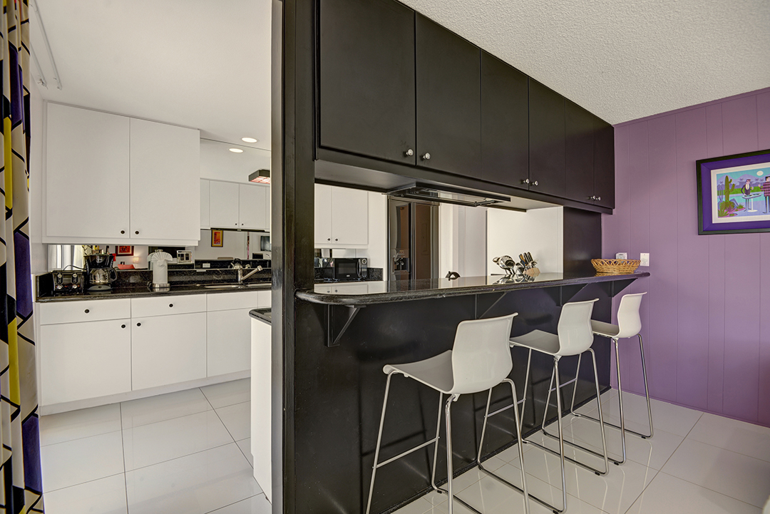 Walt Disneys Technicolor Dream House For Sale In Palm Springs Bar