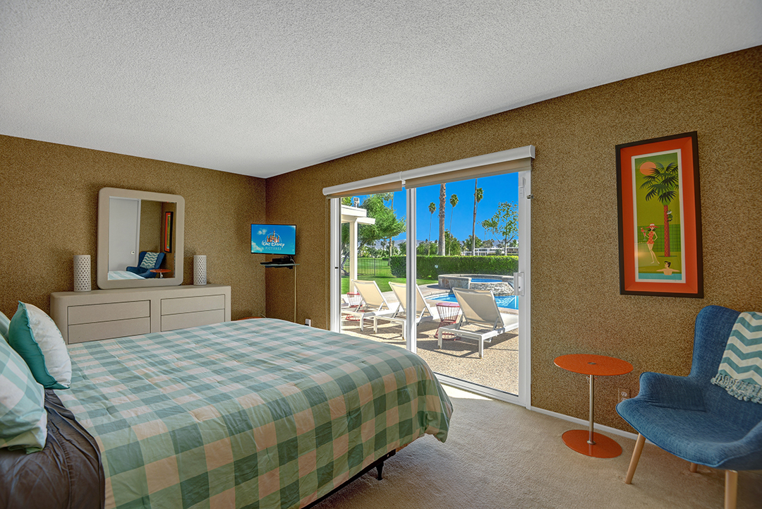 Walt Disneys Technicolor Dream House For Sale In Palm Springs Bedroom Pool
