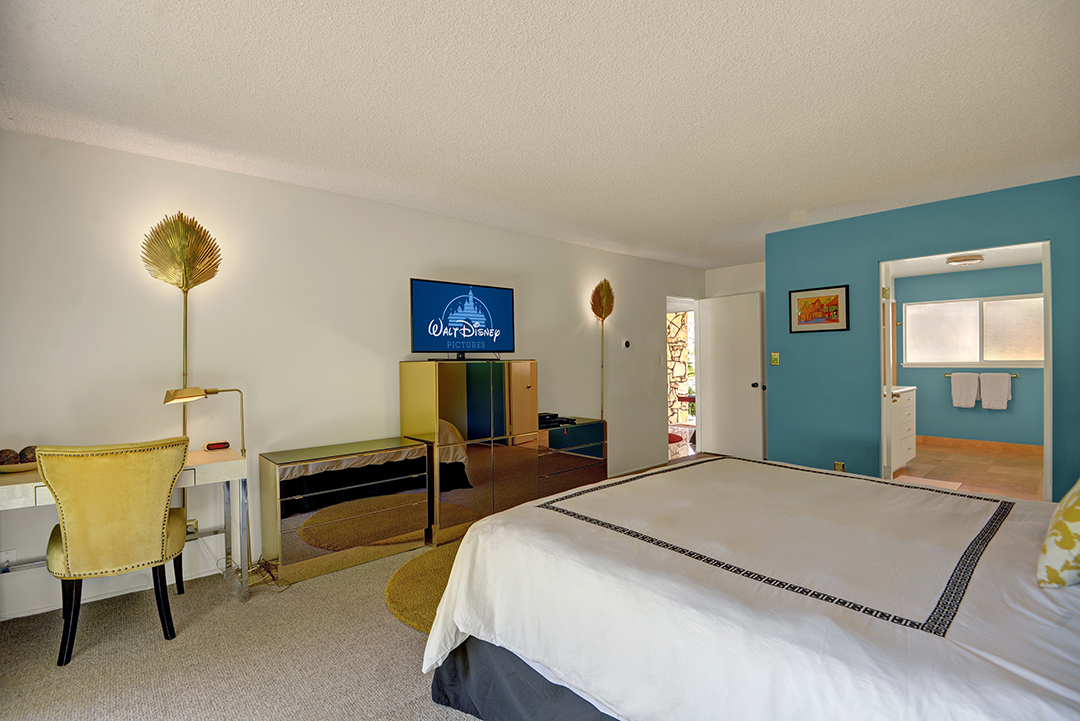 Walt Disneys Technicolor Dream House For Sale In Palm Springs Master Bedroom