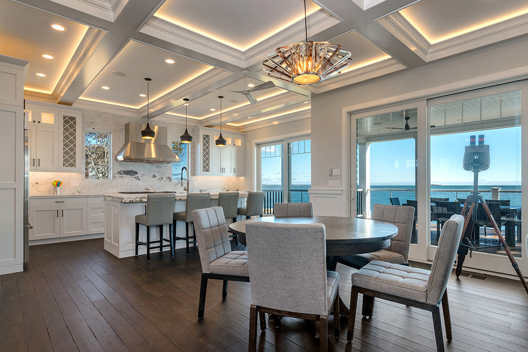 Eye Catching Beachfront Home In Clinton Ct Wants 3 25m Living Area
