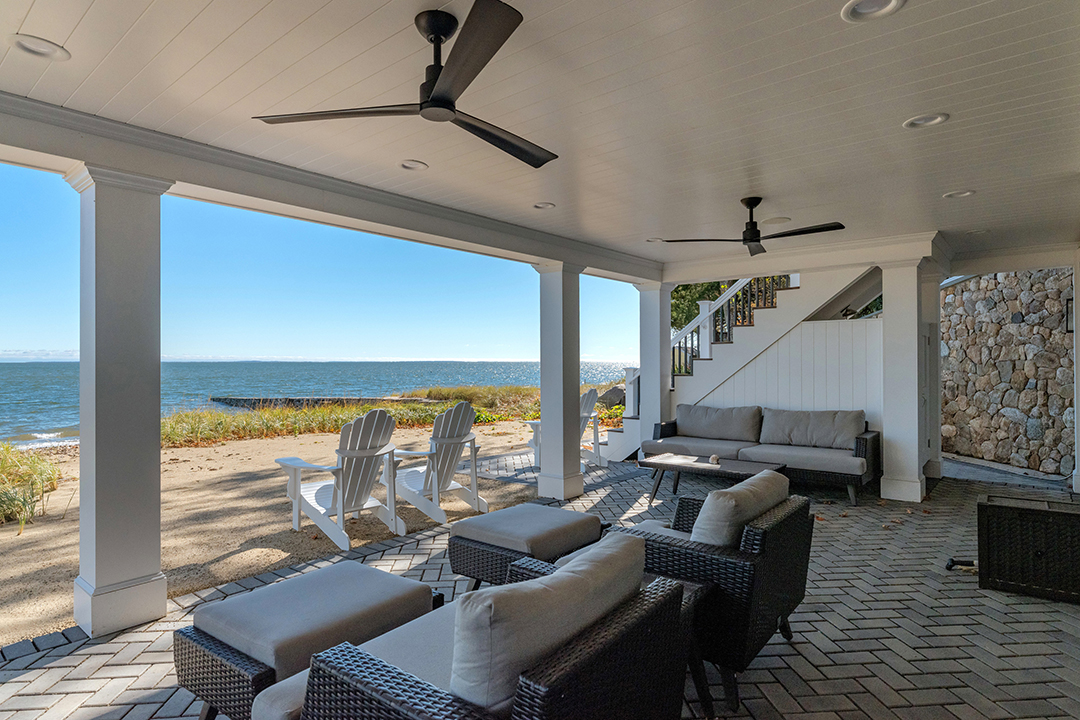 Eye Catching Beachfront Home In Clinton Ct Wants 3 25m Patio